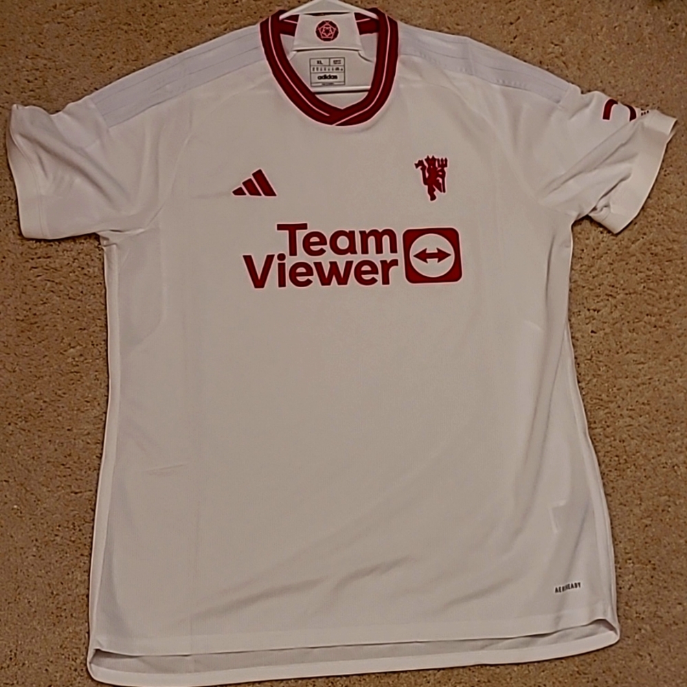 Manchester United 2023-24 third shirt